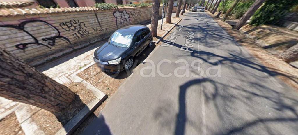 appartamento in vendita a Roma in zona Castel Porziano