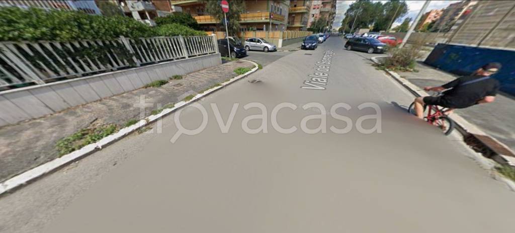 appartamento in vendita a Roma in zona Ostia Antica