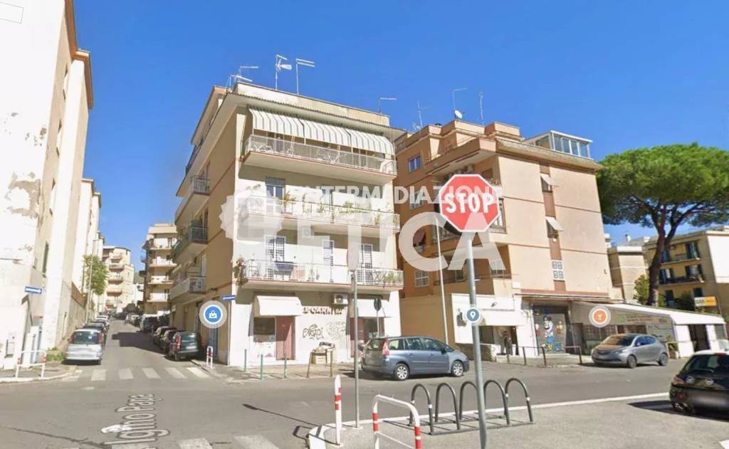 appartamento in vendita a Roma in zona Primavalle