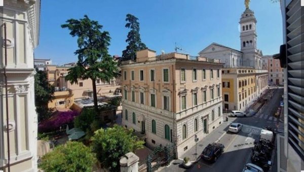 appartamento in vendita a Roma in zona Rione Prati