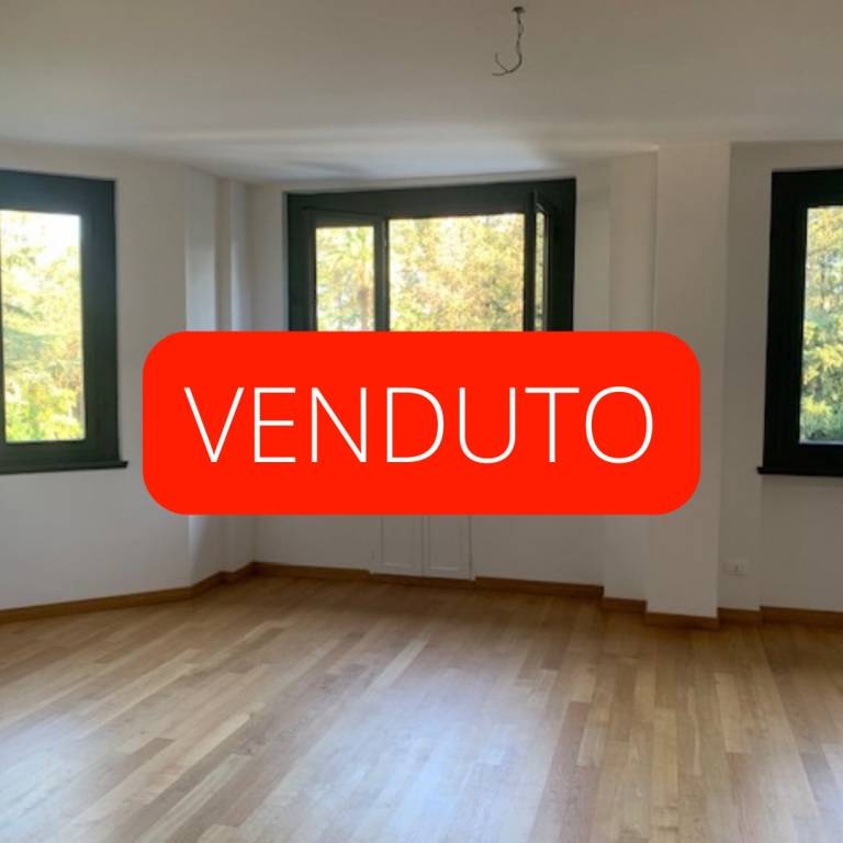 appartamento in vendita a Roma in zona Mostacciano