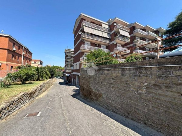 locale di sgombero in vendita a Roma in zona La Pisana