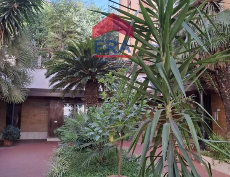 appartamento in vendita a Roma in zona Gianicolense