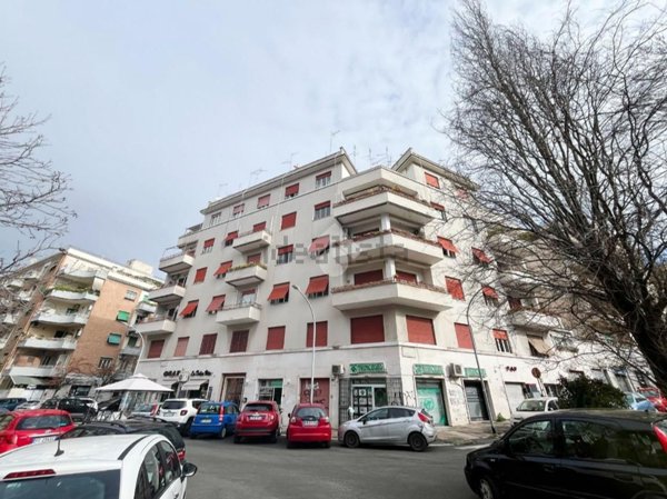 appartamento in vendita a Roma in zona Tuscolano