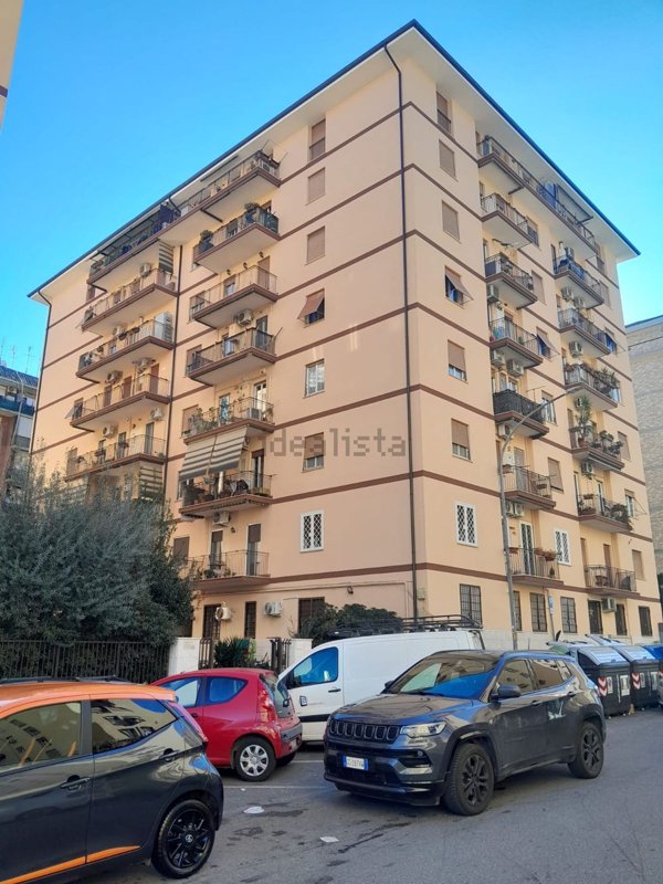 appartamento in vendita a Roma in zona Don Bosco