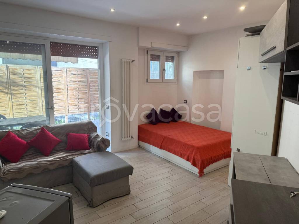 appartamento in vendita a Roma in zona Tor di Quinto