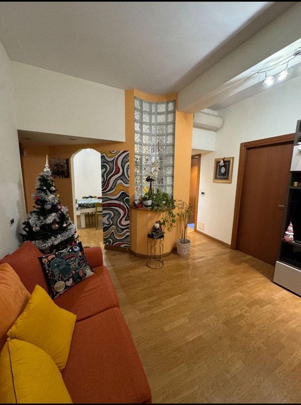 appartamento in vendita a Roma in zona Tuscolano