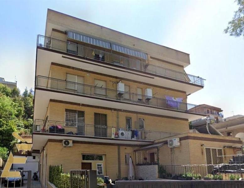 appartamento in vendita a Roma in zona Montespaccato