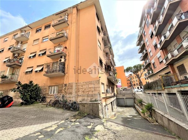 locale di sgombero in vendita a Roma in zona Aurelio