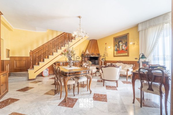 appartamento in vendita a Roma in zona Torre Angela