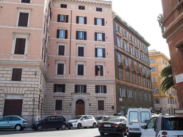 negozio in vendita a Roma in zona Tor di Quinto