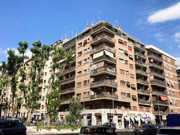 appartamento in vendita a Roma in zona Tuscolano