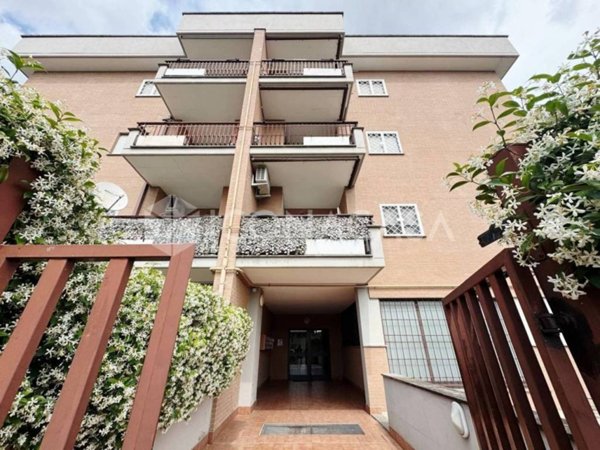 ufficio in vendita a Roma in zona Castelverde