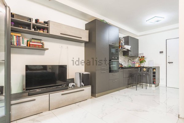 appartamento in vendita a Roma in zona Tor Bella Monaca