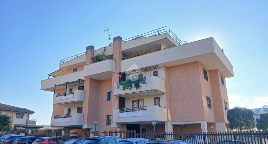 appartamento in vendita a Roma in zona Tor Vergata/Torrenova