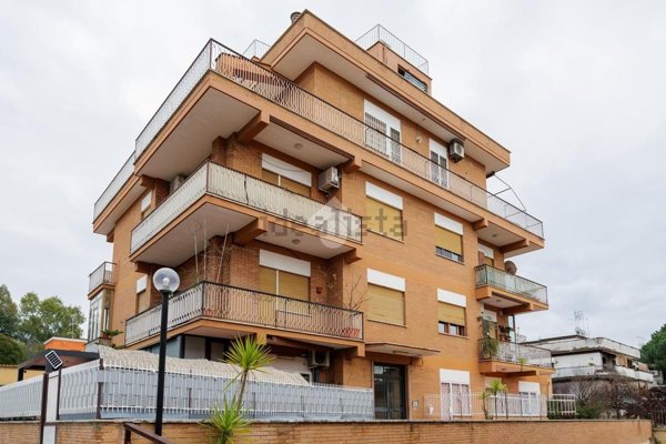appartamento in vendita a Roma in zona Alessandrino