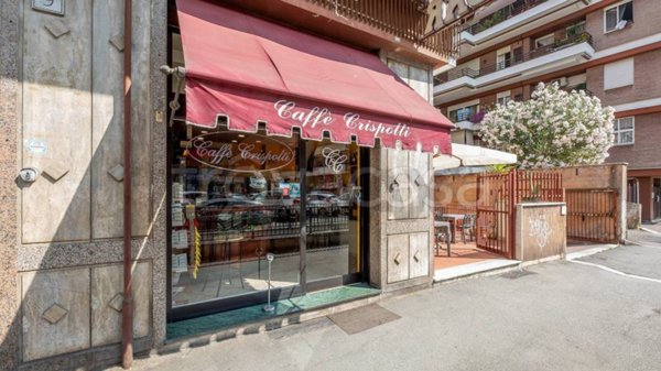 negozio in vendita a Roma in zona Collatino