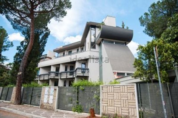 appartamento in vendita a Roma in zona Mostacciano