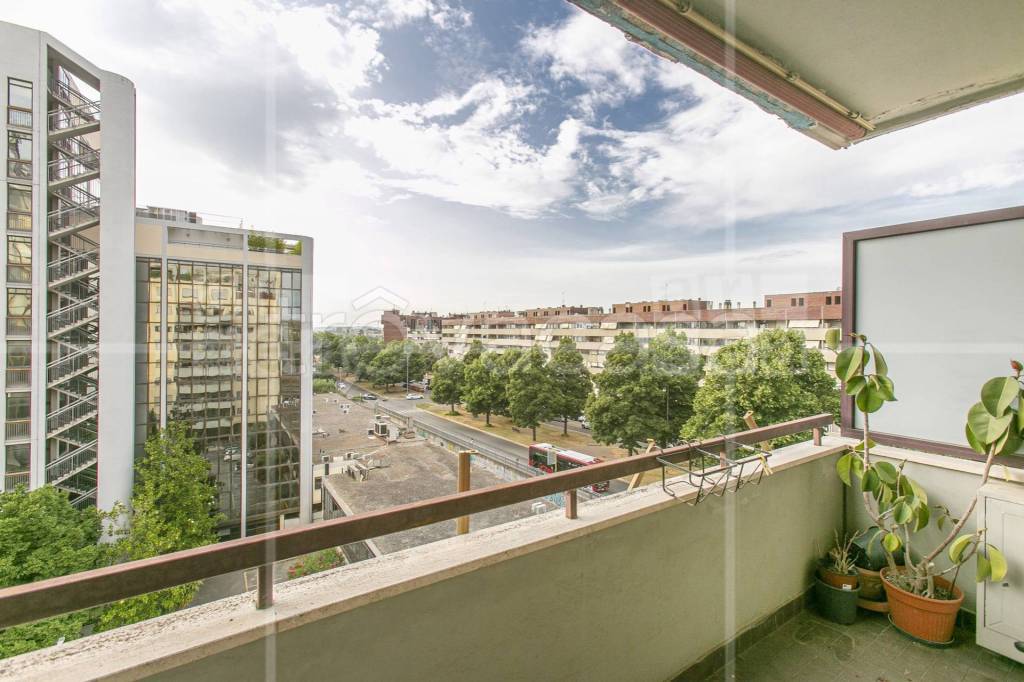 appartamento in vendita a Roma in zona Ardeatino