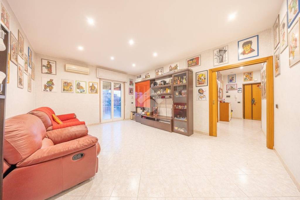 appartamento in vendita a Roma in zona Prenestino-Labicano