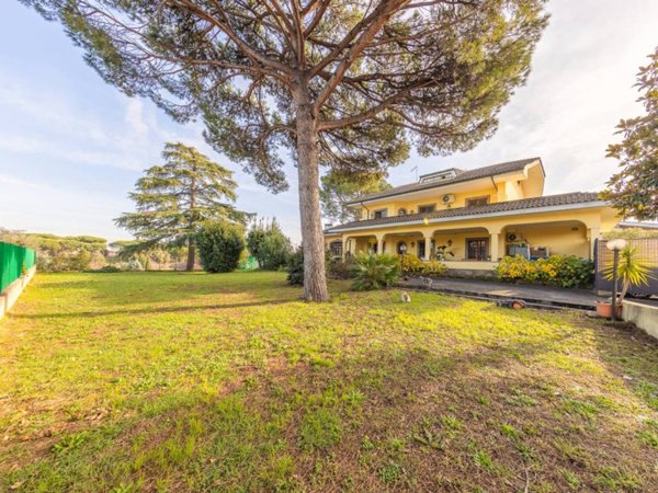 casa indipendente in vendita a Roma in zona Casal Boccone