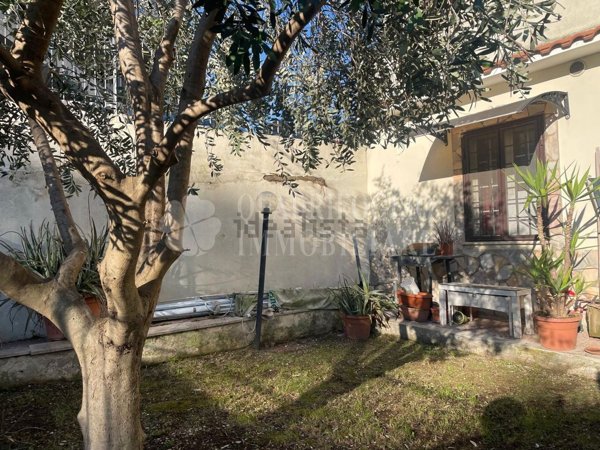 appartamento in vendita a Roma in zona Prenestino-Centocelle