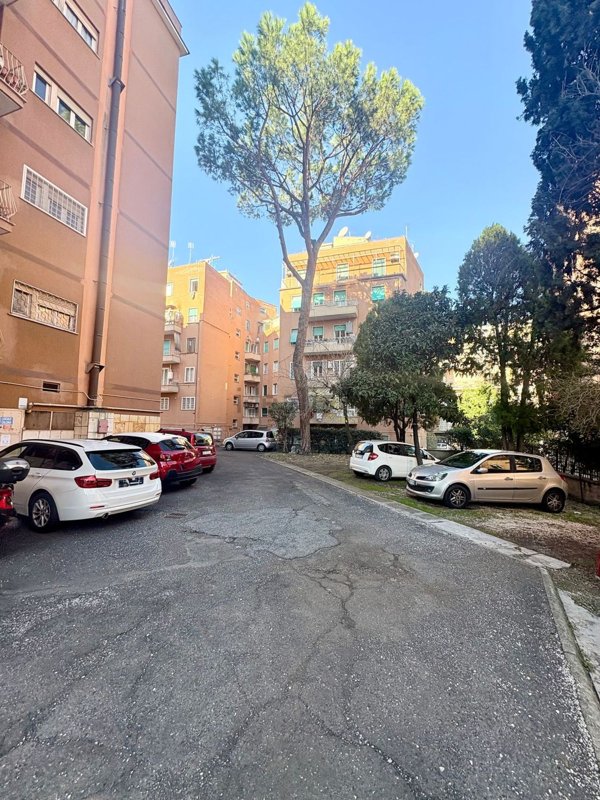 appartamento in vendita a Roma in zona Aurelio