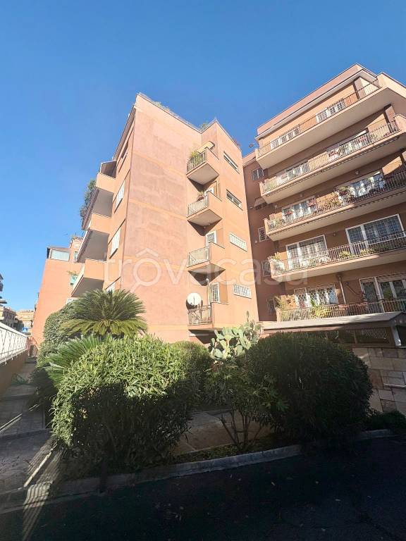 appartamento in vendita a Roma in zona Aurelio