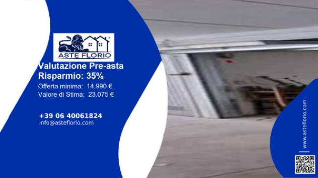 negozio in vendita a Roma in zona Infernetto