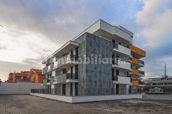 appartamento in vendita a Roma in zona Tor Bella Monaca