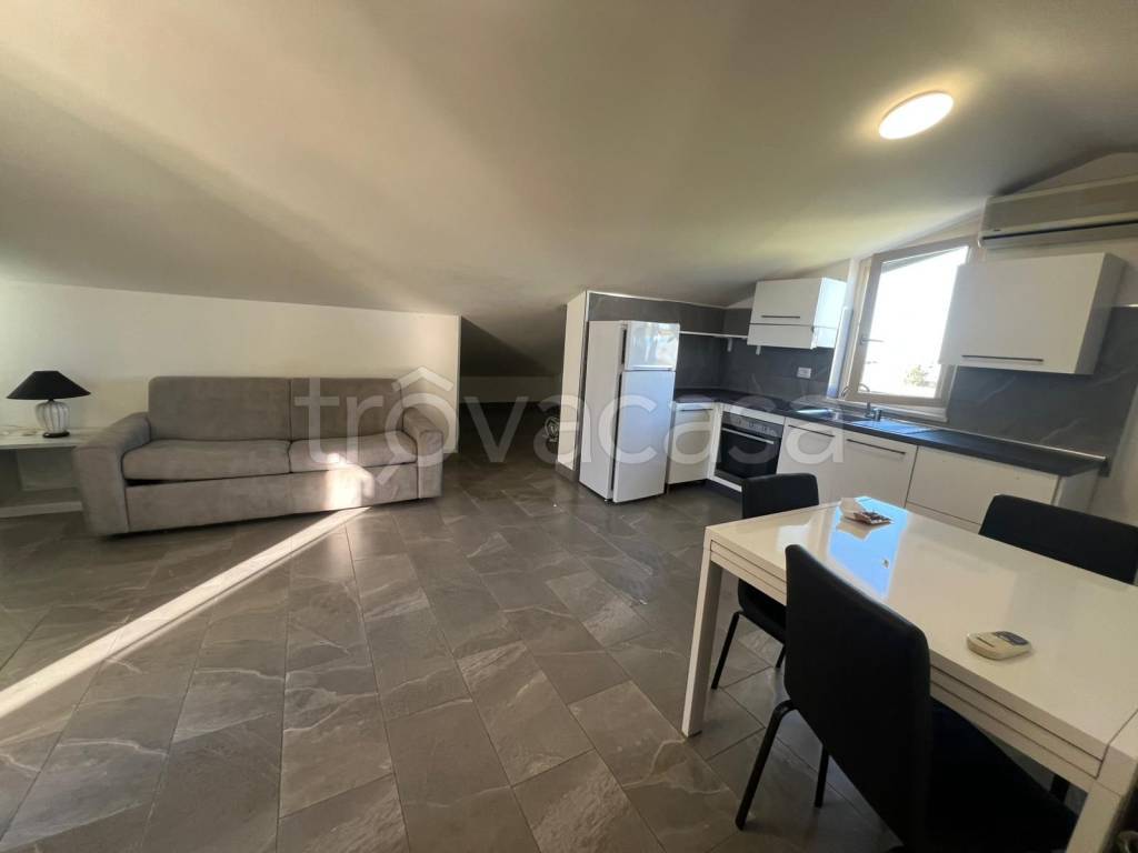 appartamento in vendita a Roma in zona Casal Morena