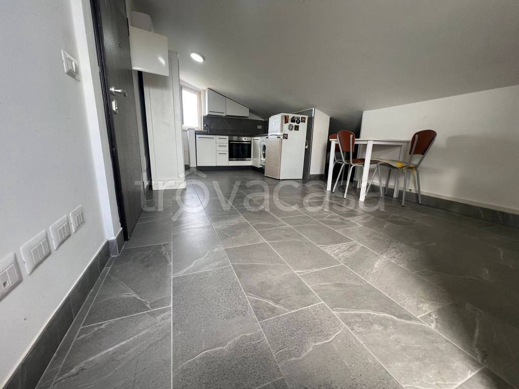 appartamento in vendita a Roma in zona Casal Morena