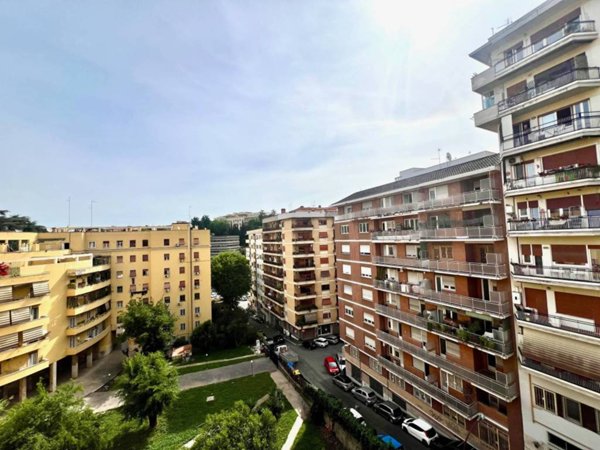 appartamento in vendita a Roma in zona Gianicolense