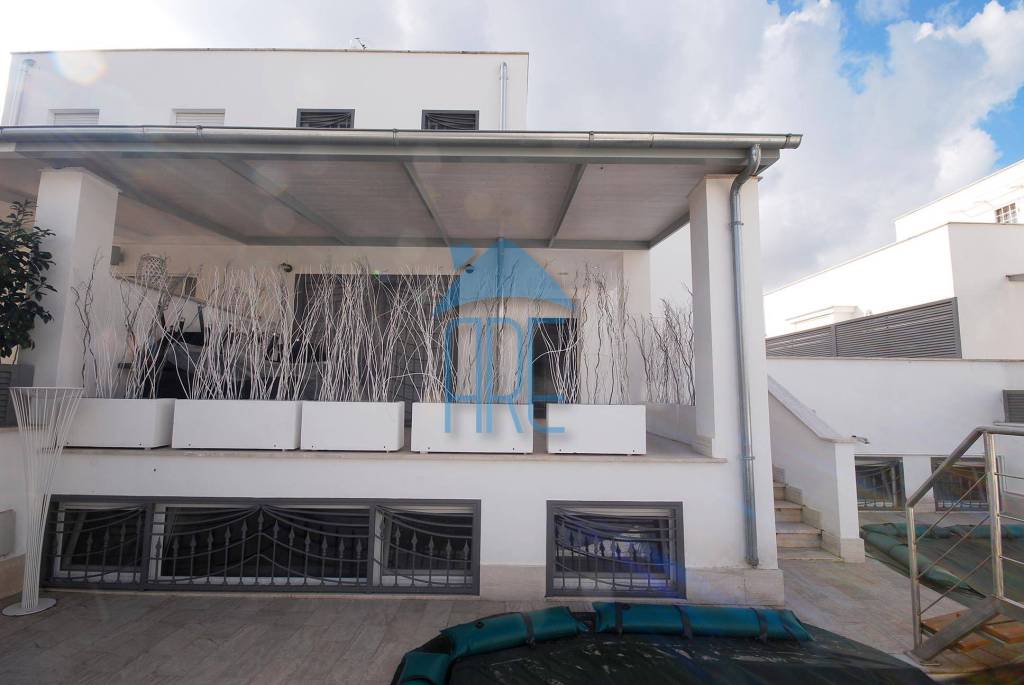 casa indipendente in vendita a Roma in zona Casal Palocco