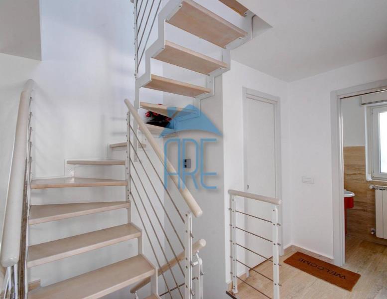 casa indipendente in vendita a Roma in zona Casal Palocco