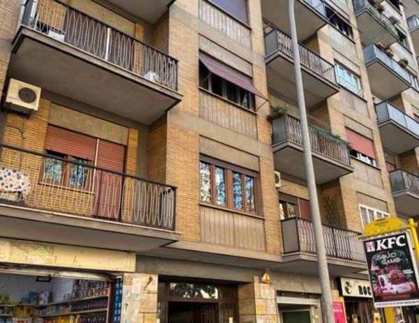 appartamento in vendita a Roma in zona Cinecittà