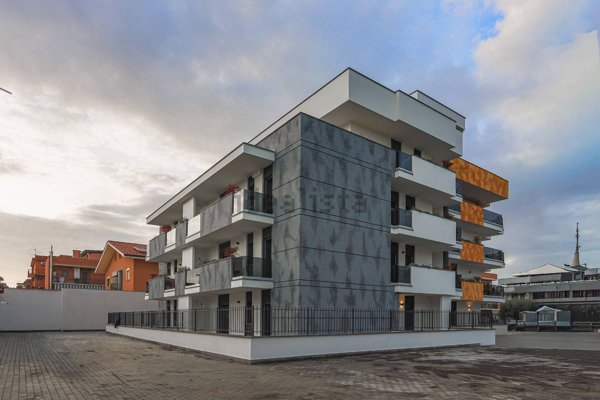 appartamento in vendita a Roma in zona Tor Bella Monaca