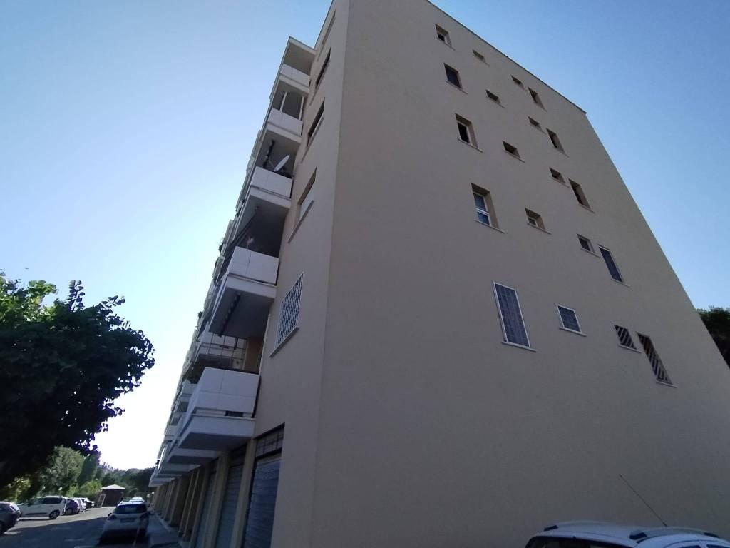 appartamento in vendita a Roma in zona Ostia