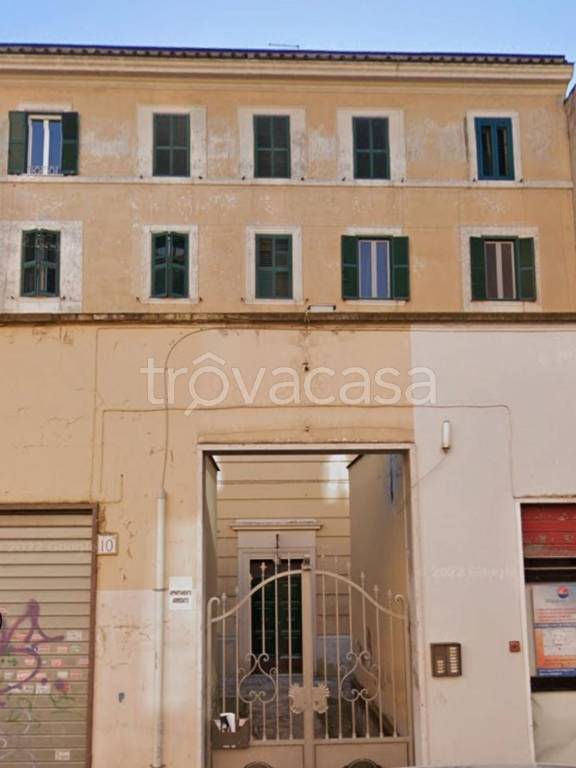 appartamento in vendita a Roma in zona Tuscolano