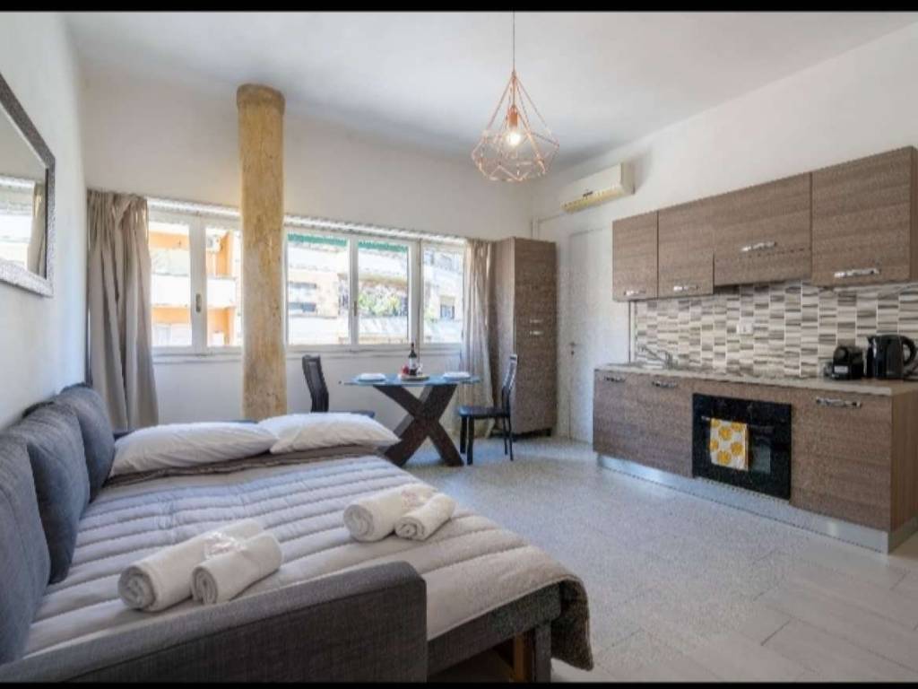 negozio in vendita a Roma in zona Aurelio