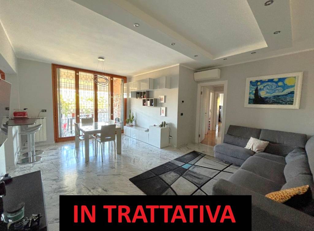 appartamento in vendita a Roma in zona Ostiense