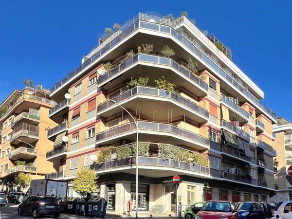 negozio in vendita a Roma