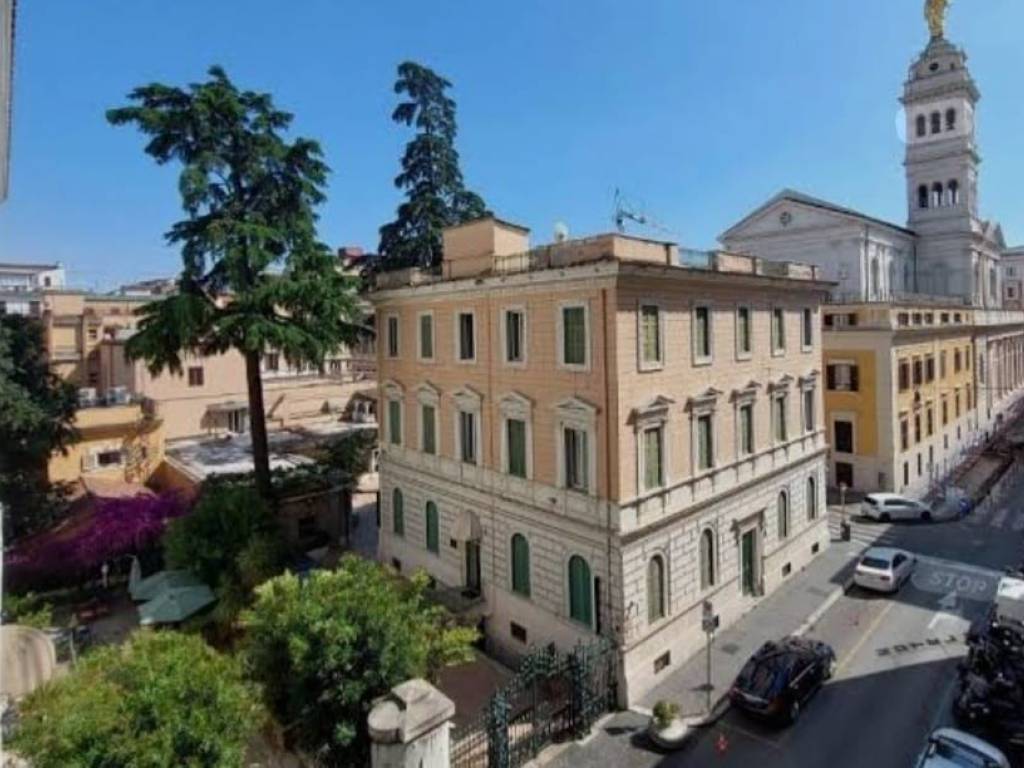 appartamento in vendita a Roma in zona Rione Prati