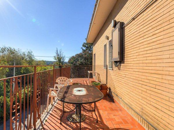 appartamento in vendita a Roma in zona Tor de' Cenci