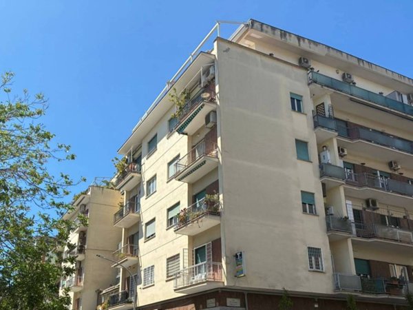 appartamento in vendita a Roma in zona Tor di Quinto