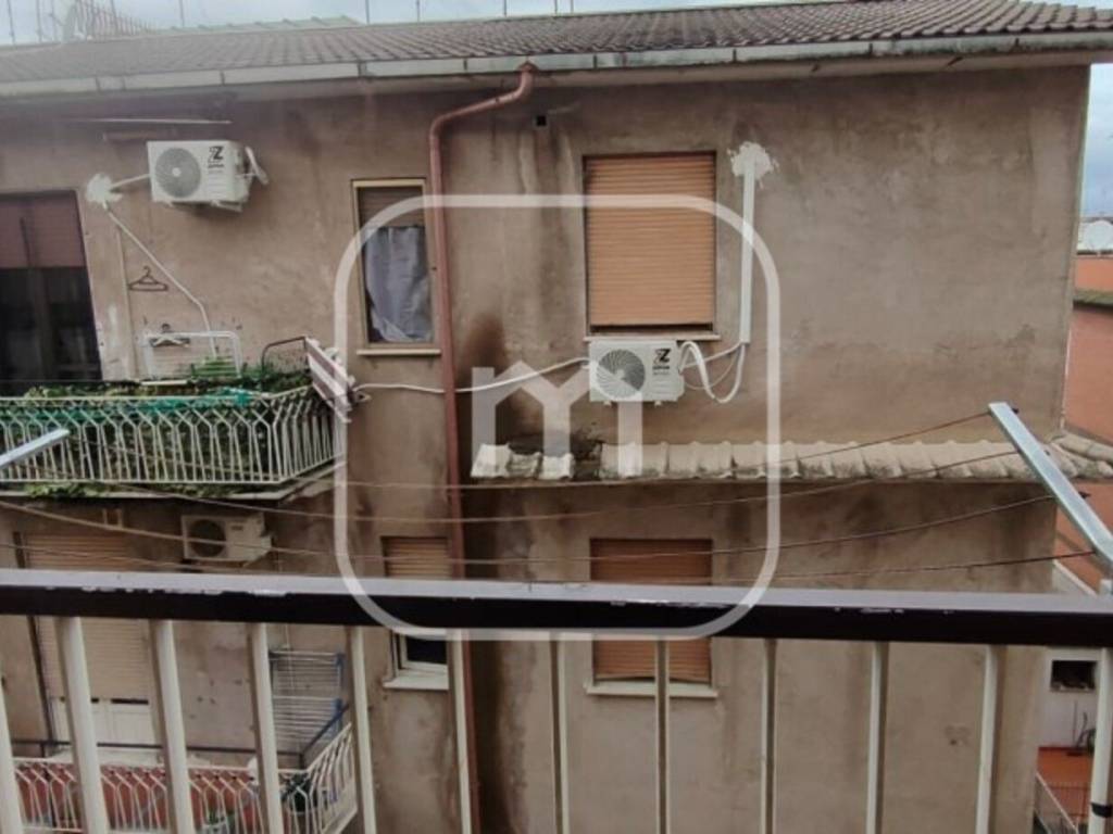 appartamento in vendita a Roma in zona Torre Angela