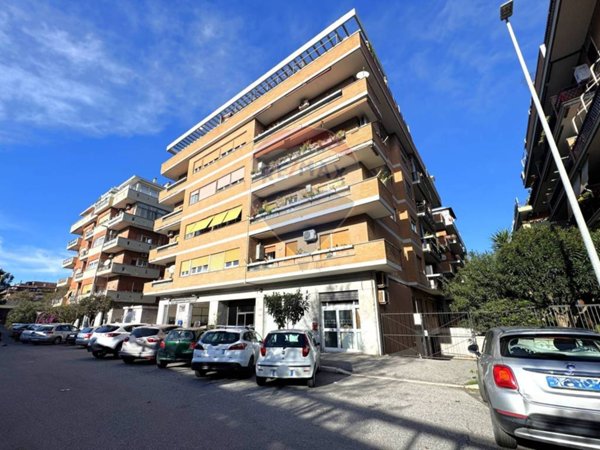 appartamento in vendita a Roma in zona Ostia