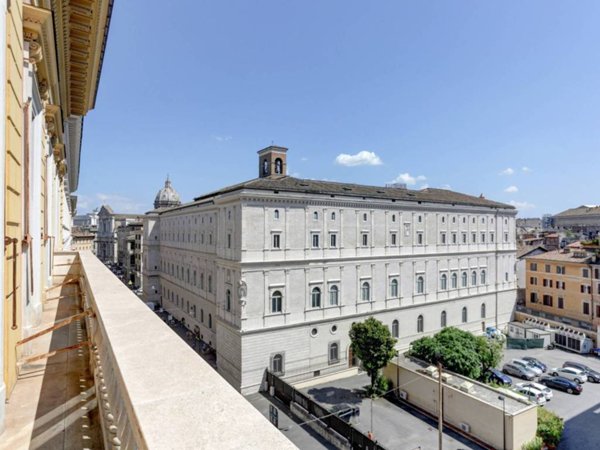 appartamento in vendita a Roma in zona Centro Storico