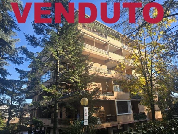 appartamento in vendita a Roma in zona Tor di Quinto