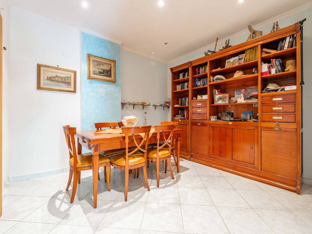 appartamento in vendita a Roma in zona Ostia